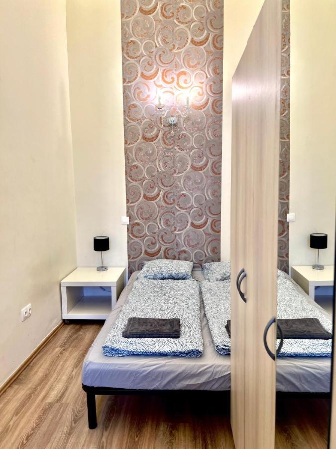 F14 Guest House By Small Home بودابست المظهر الخارجي الصورة